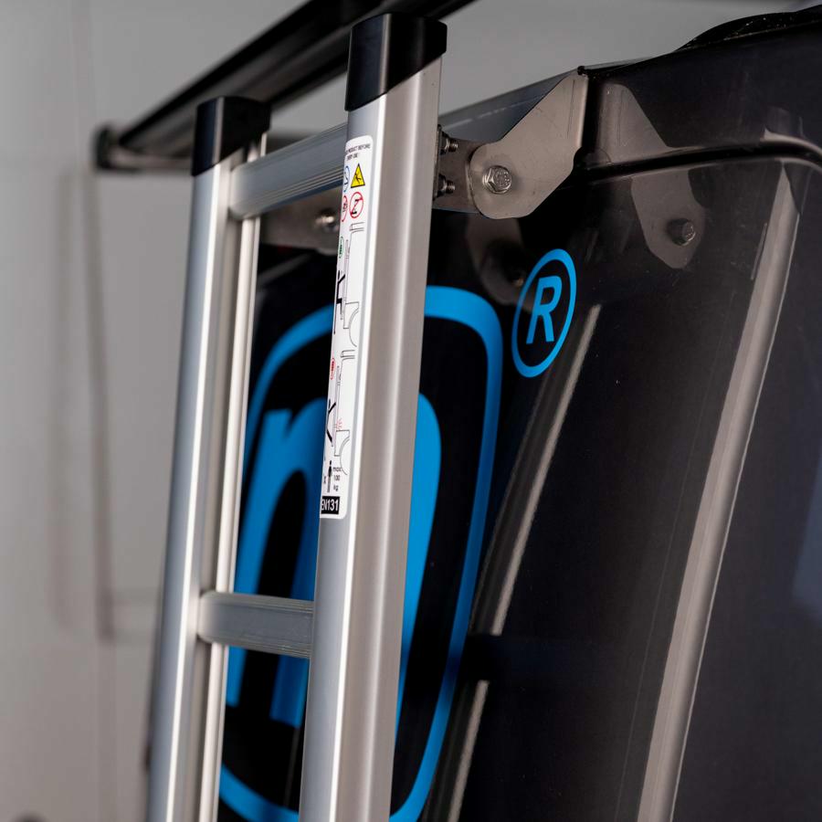 Échelle sur porte arrière