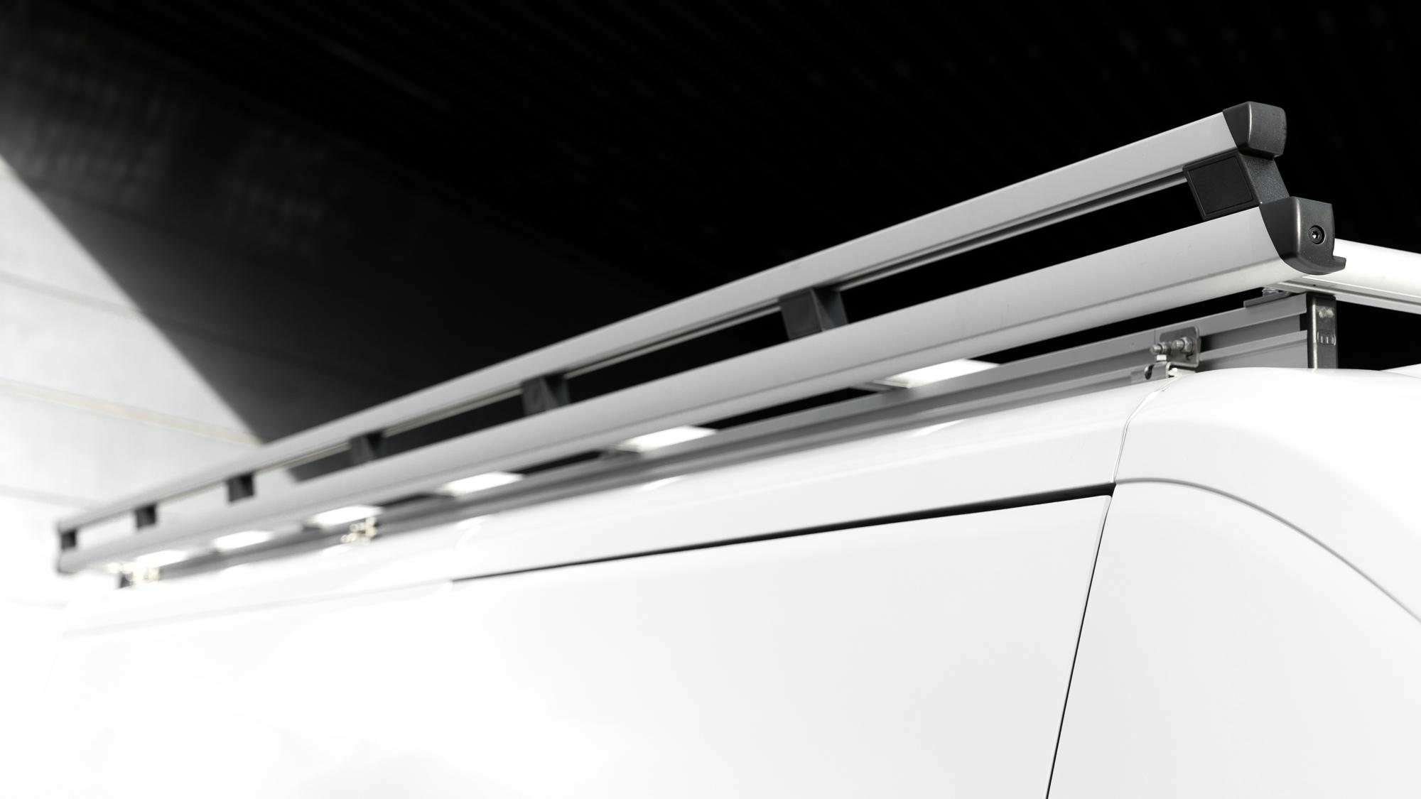 Accessoires pour Volkswagen Crafter | Galeries de toit, échelles et plus encore.