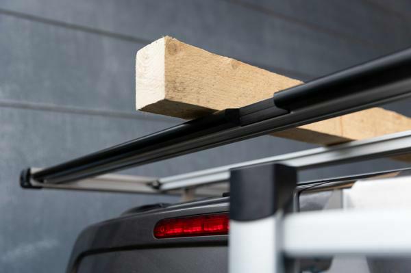 How to load a van roof rack correctly: 4 simple steps